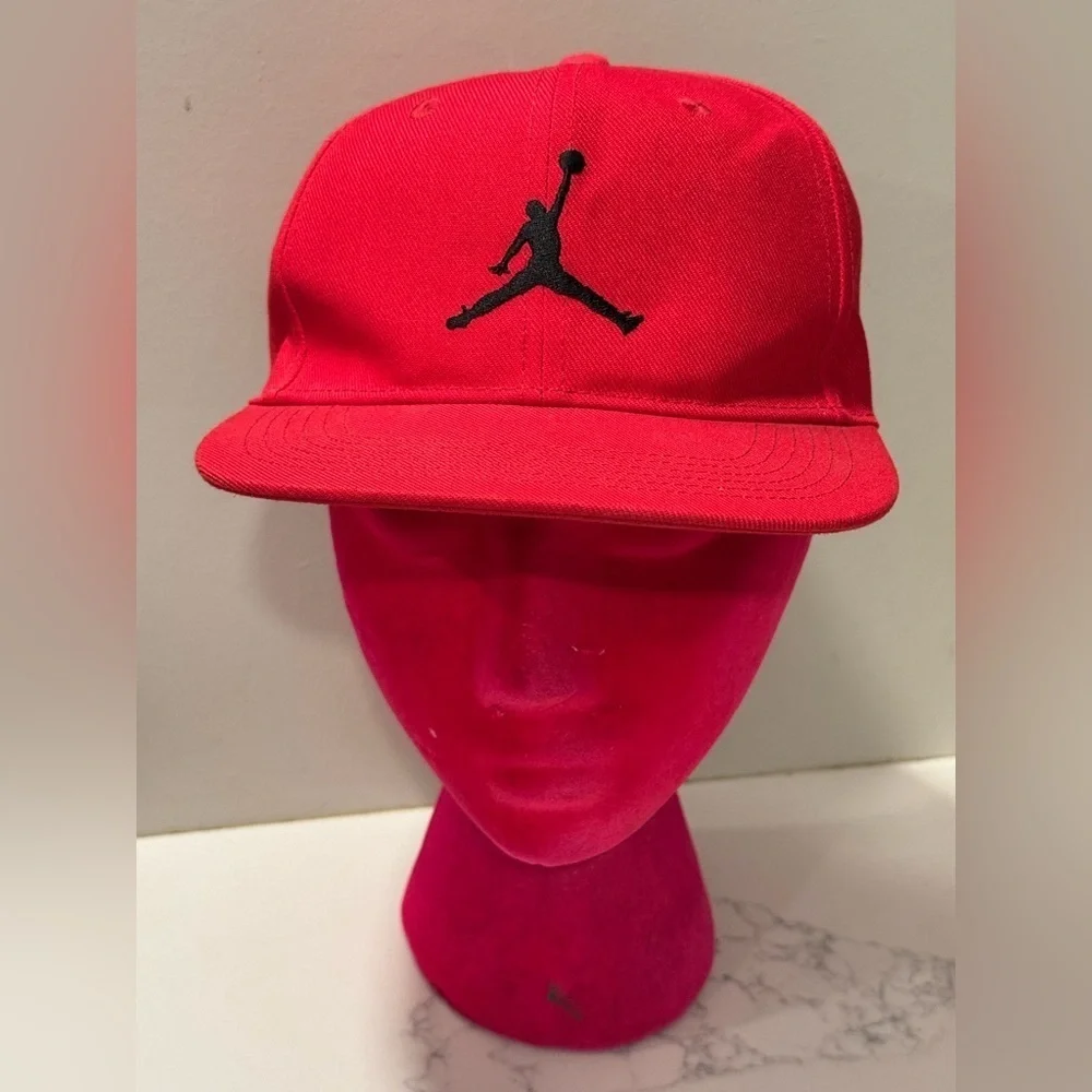 Jordan Youth Red and Black Jump Hat